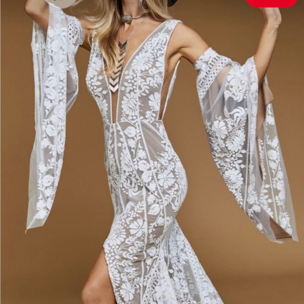 Rue De Seine Bell Sleeves / Ranch Sleeves (Ivory Illusion) for Brides